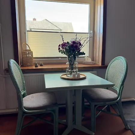 לינה וארוחת בוקר Moewennest צמפין